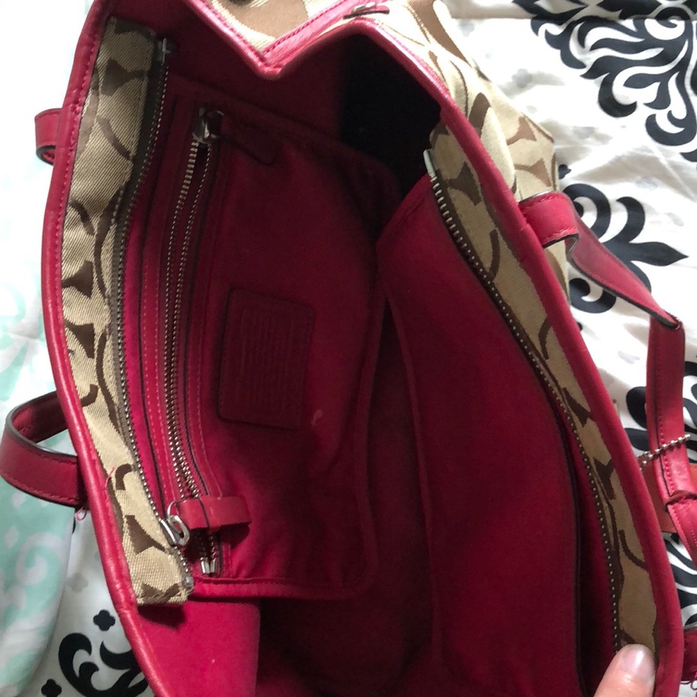 Coach purse - Picture 3 of 3